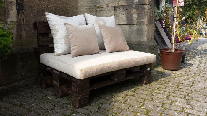 Rhönmöbel • Loungemöbel aus Paletten